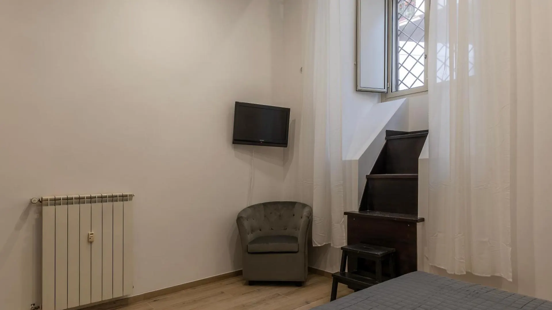 Trastevere Three Cozy Rooms Rome Italy