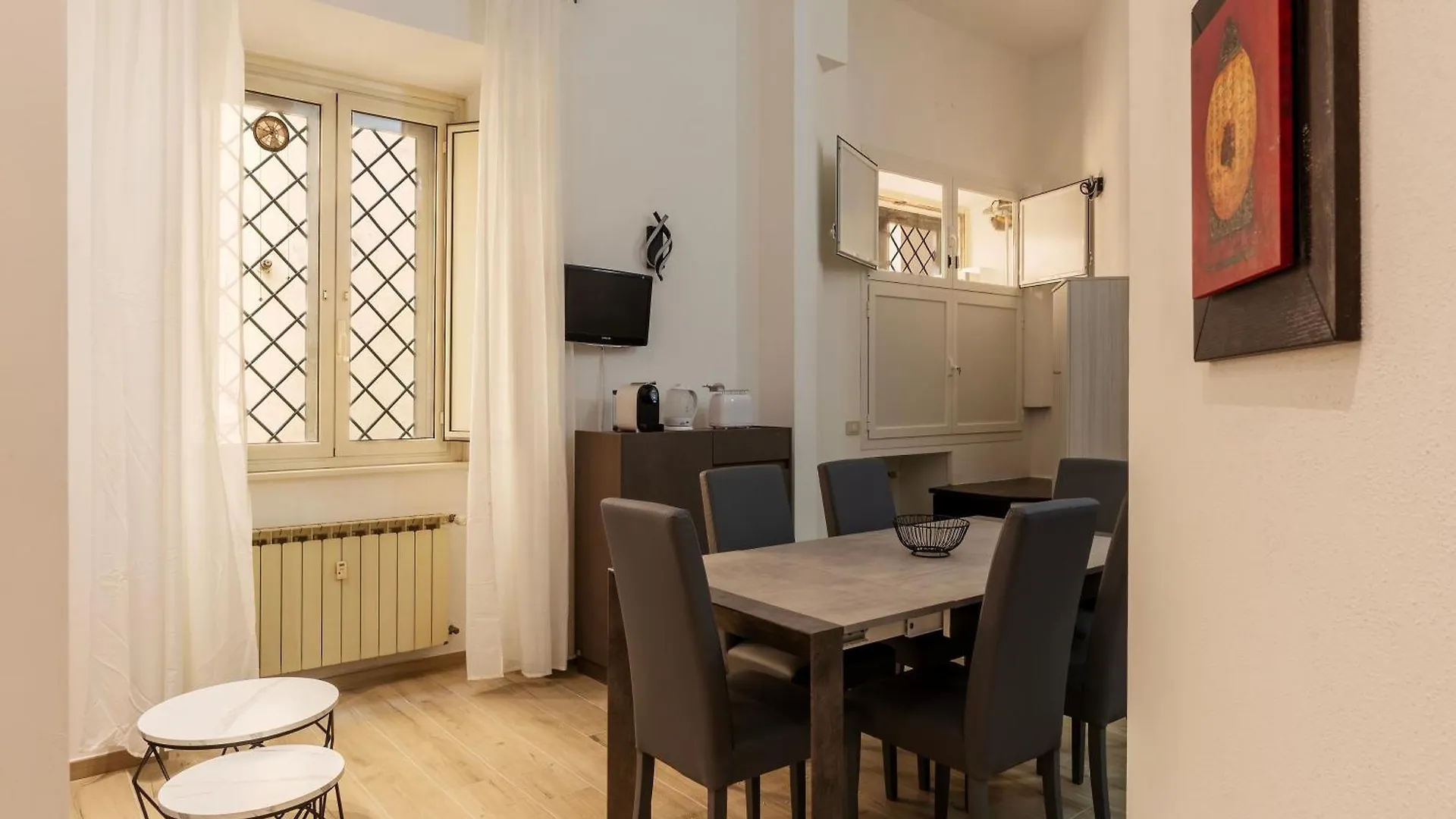 Trastevere Three Cozy Rooms Rome Apartment